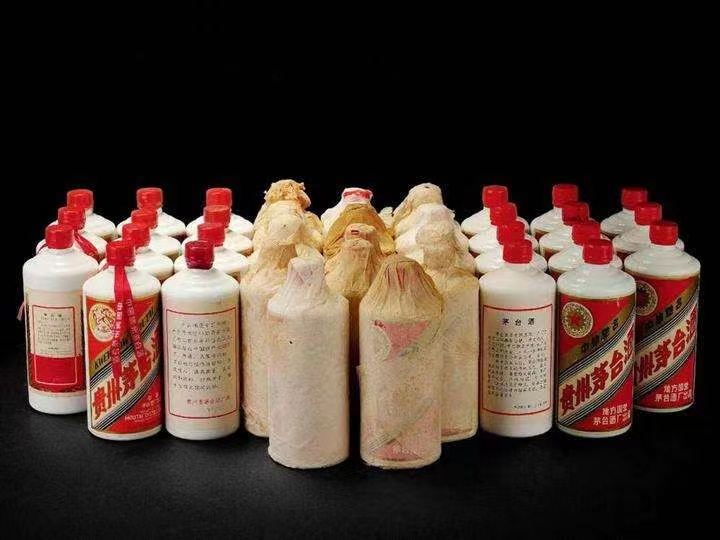 惠东黑色茅台酒回收上门哪里回收(附近上门回收茅台酒）